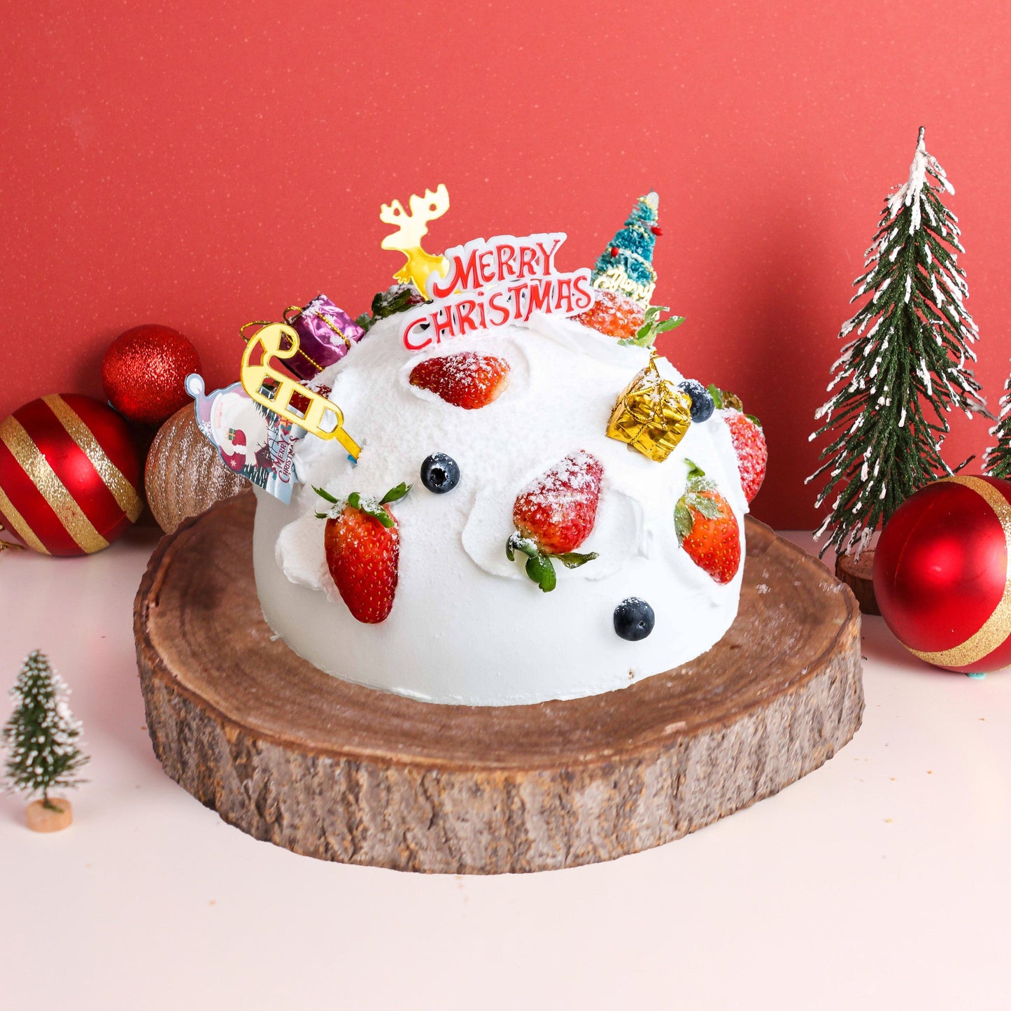 Christmas Boom Cake 6"